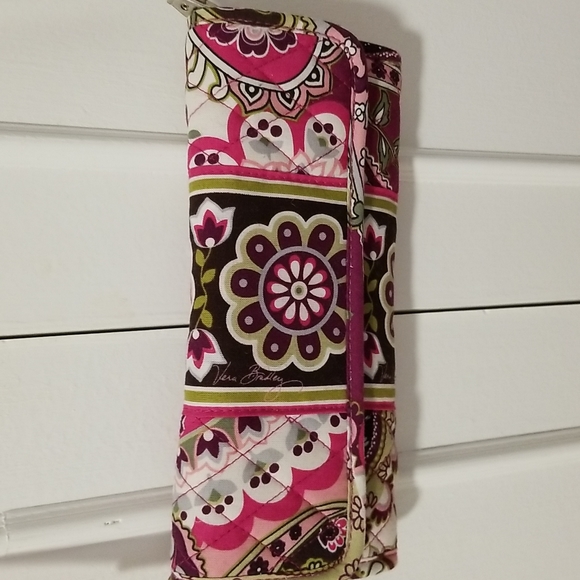 Vera Bradley Crossbody Wallet - Picture 6 of 6